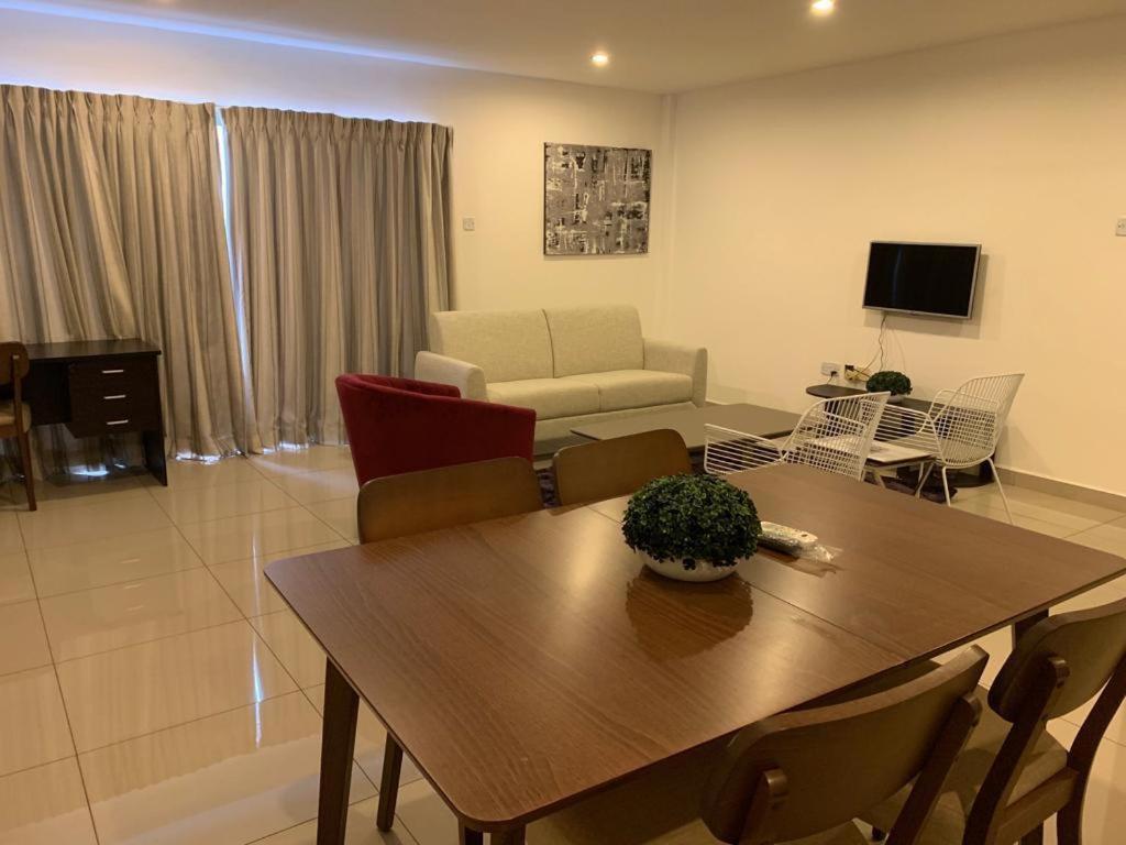 The Gallery Luxury Apartments Accra Exteriör bild